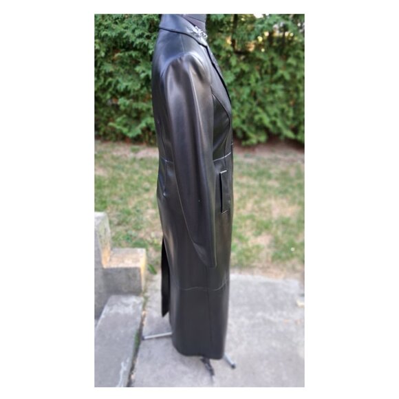 Gorgeous Long Floral Embroidered Black Faux Leather Coat Size 10 - Picture 7 of 9